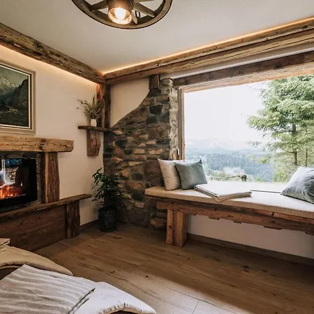 Holiday home Webertonihuette Modern Retreat Kliening