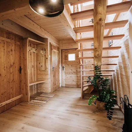 Webertonihuette Modern Retreat Kliening