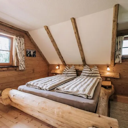 Webertonihuette Modern Retreat *