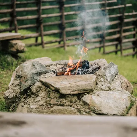 בית נופש Webertonihuette Modern Retreat Kliening