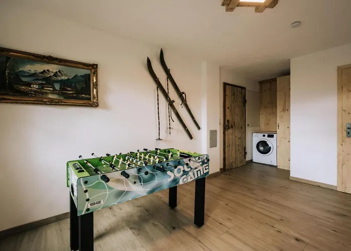 Webertonihuette Modern Retreat Kliening