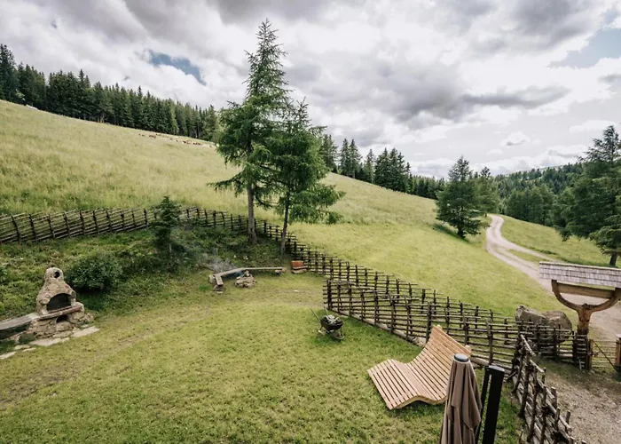 Webertonihuette Modern Retreat